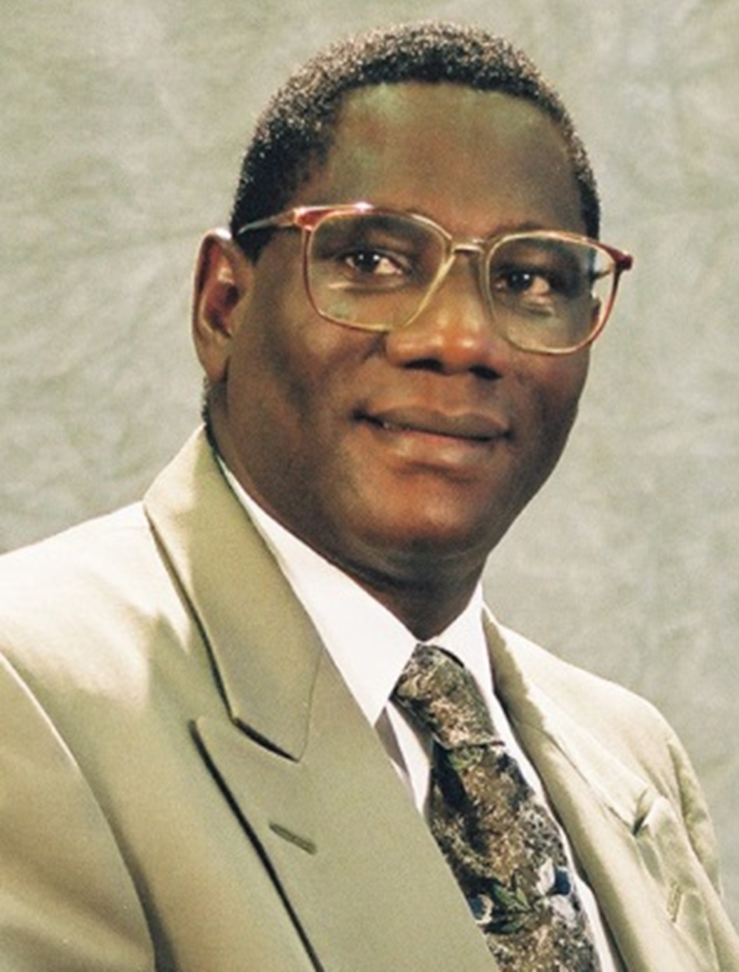 Rev. (Dr.) Stephen Kunle Awoniyi, Pastor of ECWA Kentucky ...