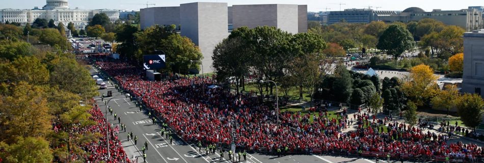 Thousands of Washington Nationals fans turn out for World Series victory parade.