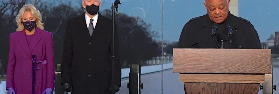 (L-R) US First Lady Jill Biden, US President Joe Biden and Cardinal Wilton Gregory, Archbishop of Washington at the Lincoln Memorial in Washington, DC. (Photo by Patrick T. FALLON / AFP) via Getty Images)