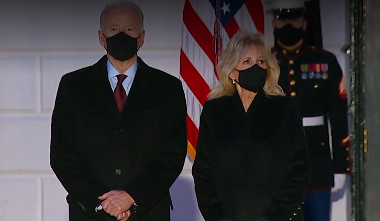 President Biden and Vice President Kamala Harris marked the loss of life from Covid-19 with a candlelit memorial and a moment of silence, as the U.S. death toll passed 500,000. The president called on Americans to remain vigilant. (Photo by Jim Loscalzo/CNP via ZUMA)