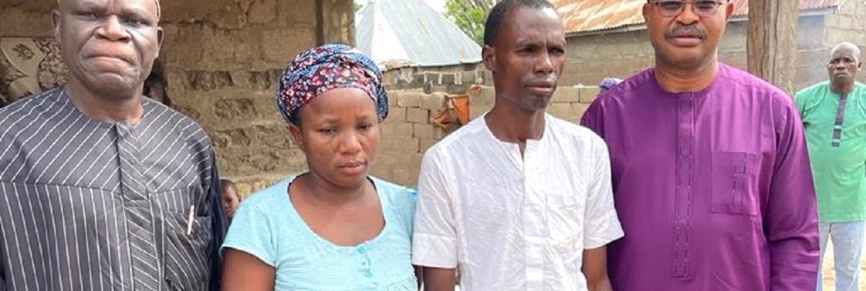 Visit to Deborah’s parents by ECWA Vice President and ECWA General Secretary (From left to right; ECWA Vice President, Rev. Stephen Sunday Ajise; Doborah’s mom and dad; and ECWA General Secretary, Rev. Yunusa Sabo Nmadu Jnr)